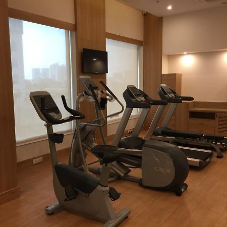 Lemon Tree Hotel, Sector 60, Gurugram Gurgaon Exterior foto
