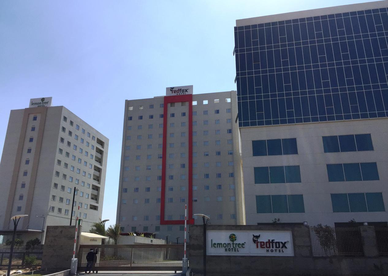 Lemon Tree Hotel, Sector 60, Gurugram Gurgaon Exterior foto