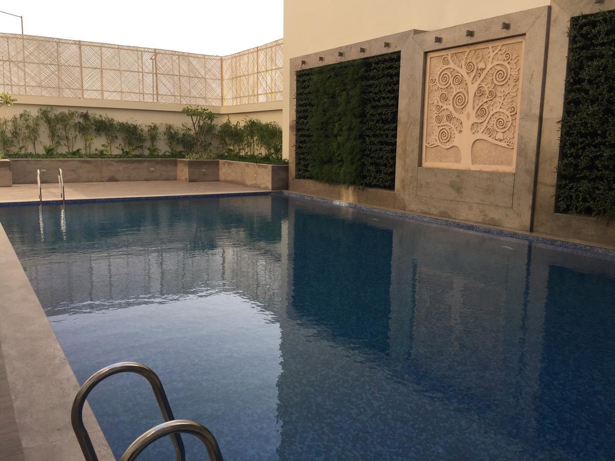 Lemon Tree Hotel, Sector 60, Gurugram Gurgaon Exterior foto